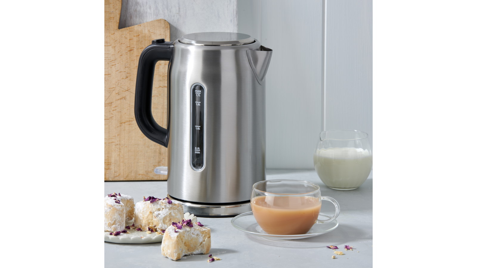 Cuisinart Signature 1.7L Cordless Kettle Harvey Norman