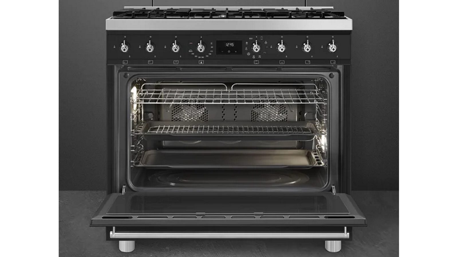 Smeg 900mm Classic Freestanding Cooker with Gas Cooktop Black