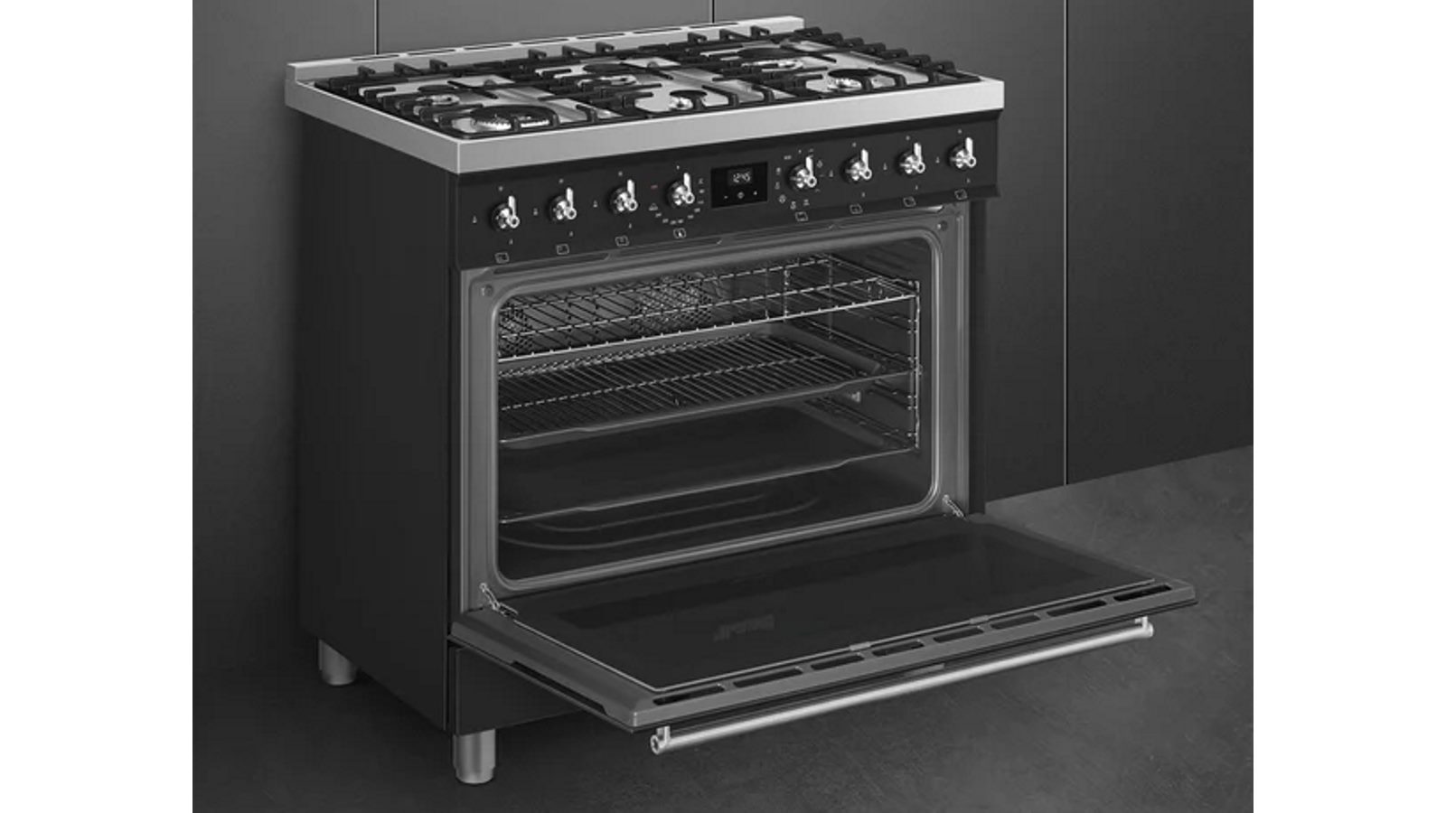 Smeg 900mm Classic Freestanding Cooker with Gas Cooktop Black