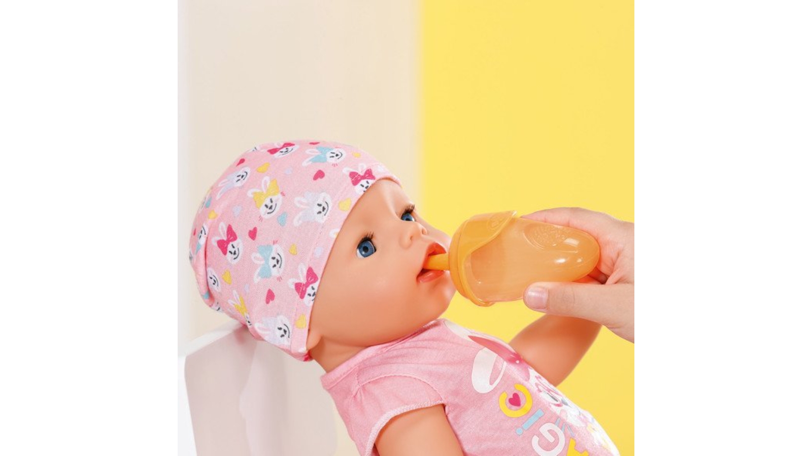 Baby born bottle with cap shop