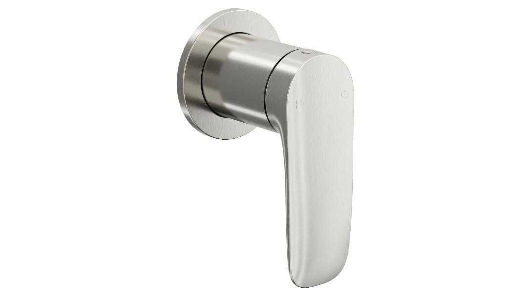 Linsol Curva Bath/Shower Mixer - Brushed Nickel