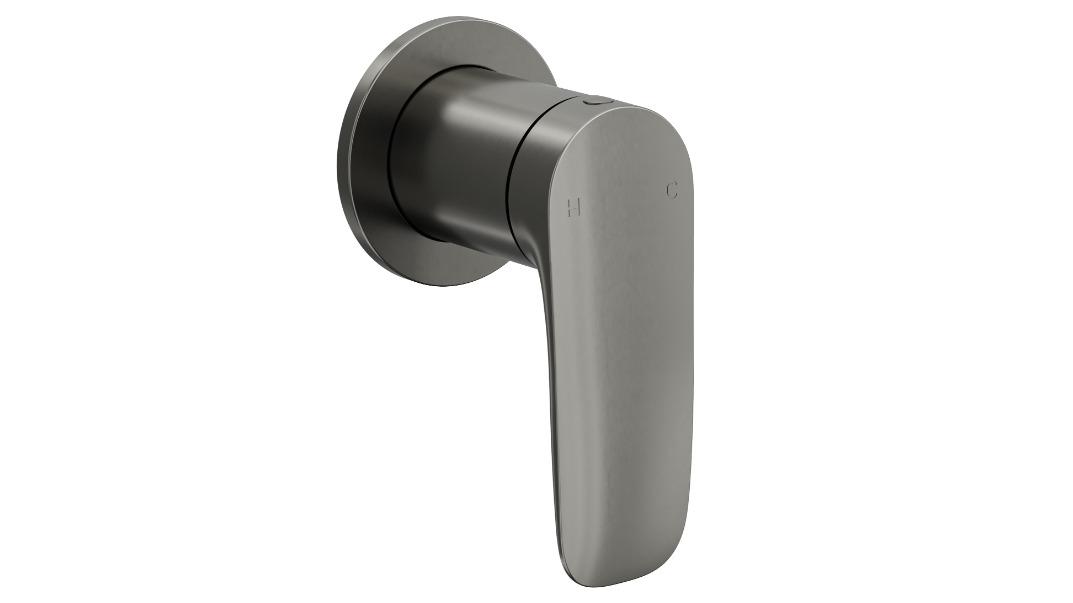 Linsol Curva Bath/Shower Mixer - Gunmetal