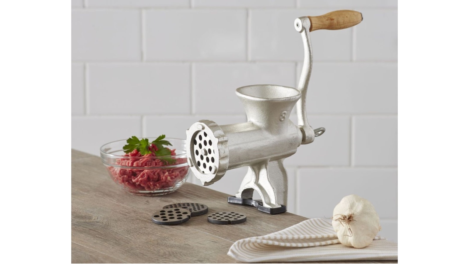 Davis and Waddell Meat Mincer No. 8 with 3 Blades Harvey Norman