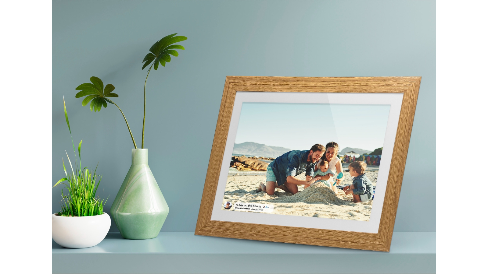 Jackson Frameo 10.1inch WiFi Digital Photo Frame White with Oak