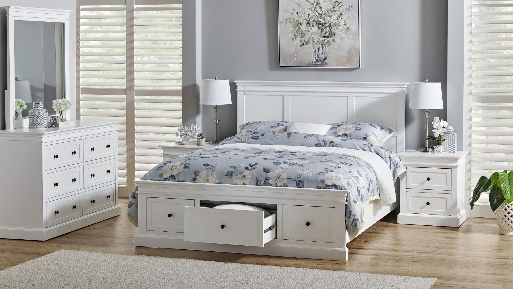 Spencer 4-Piece White Bedroom Suite with Dresser and Mirror - Queen