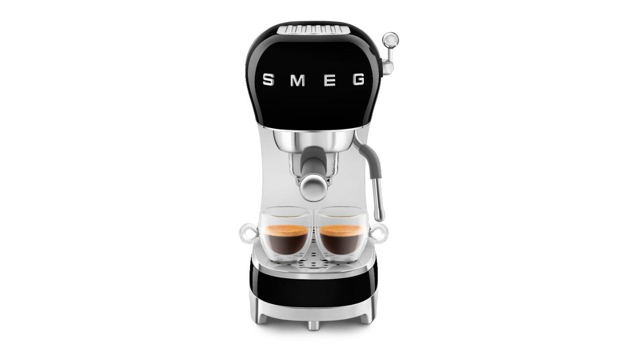 Smeg 50's Style Manual Coffee Machine - Black