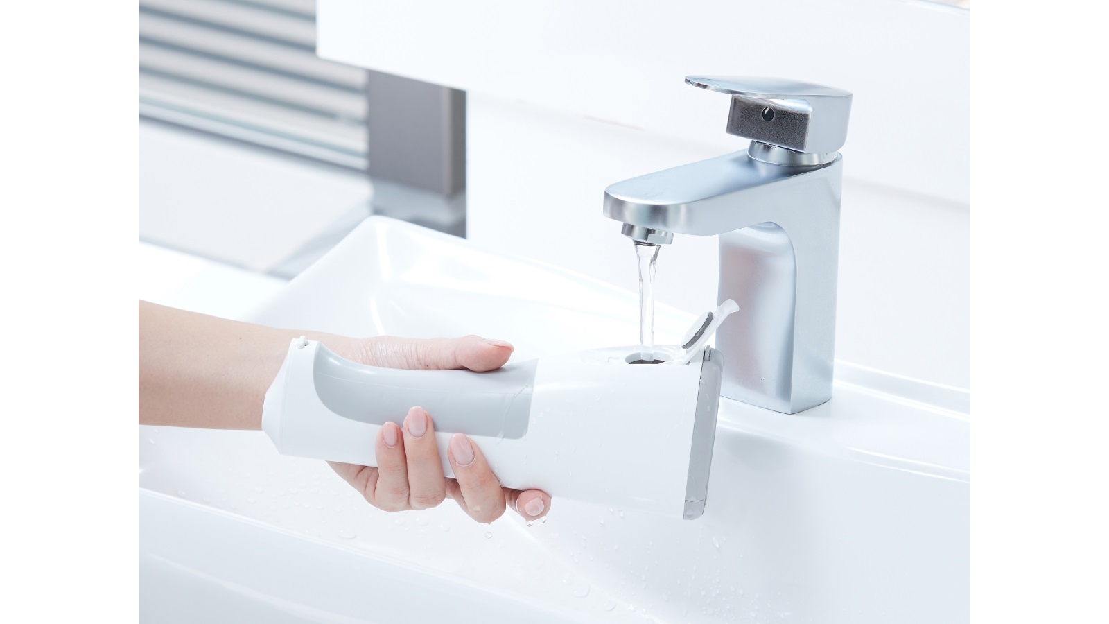 Panasonic Portable Ultrasonic Flosser Harvey Norman