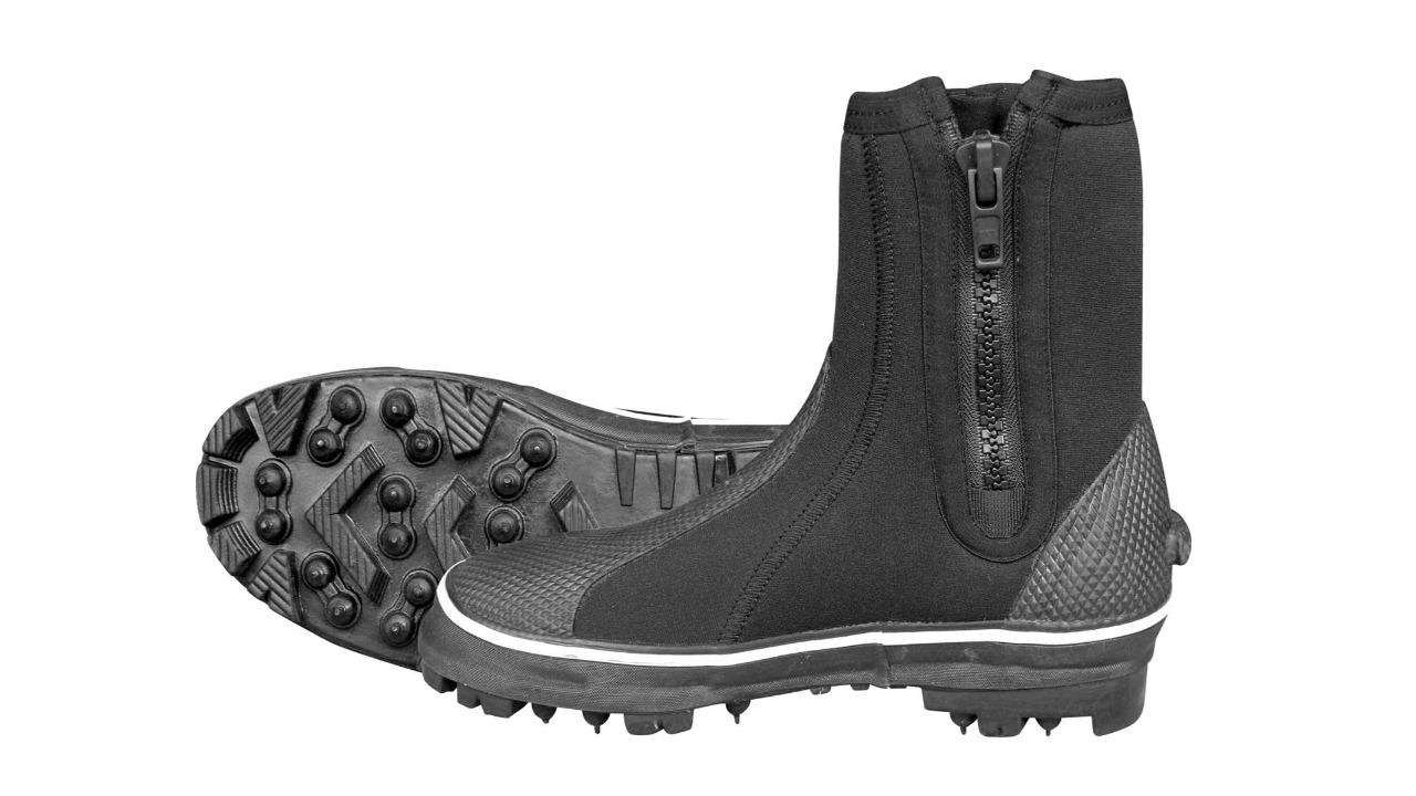 Mirage Black/Grey Rockhopper Boots with Rubber Coated Steel Spikes and Storage Bag - US 10