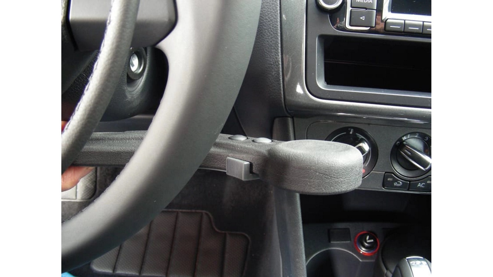 Gilani Engineering GE07FV Push Brake Driving Hand Control