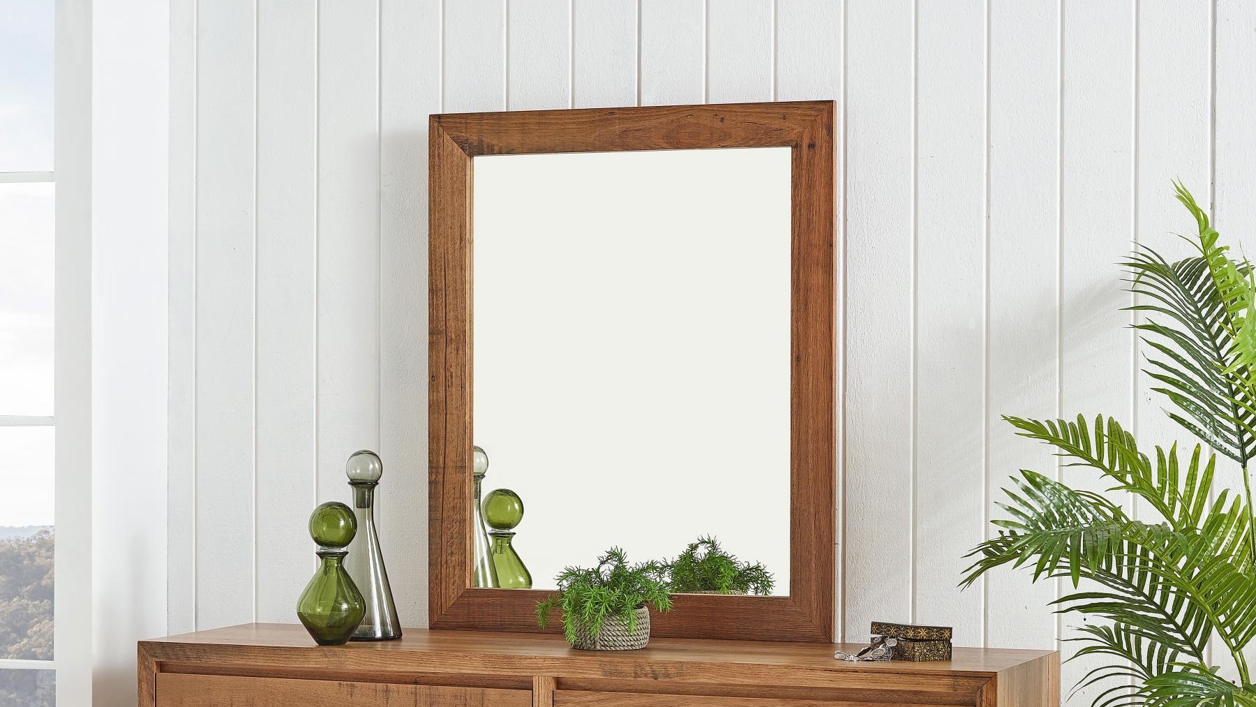 Gallery Mirror