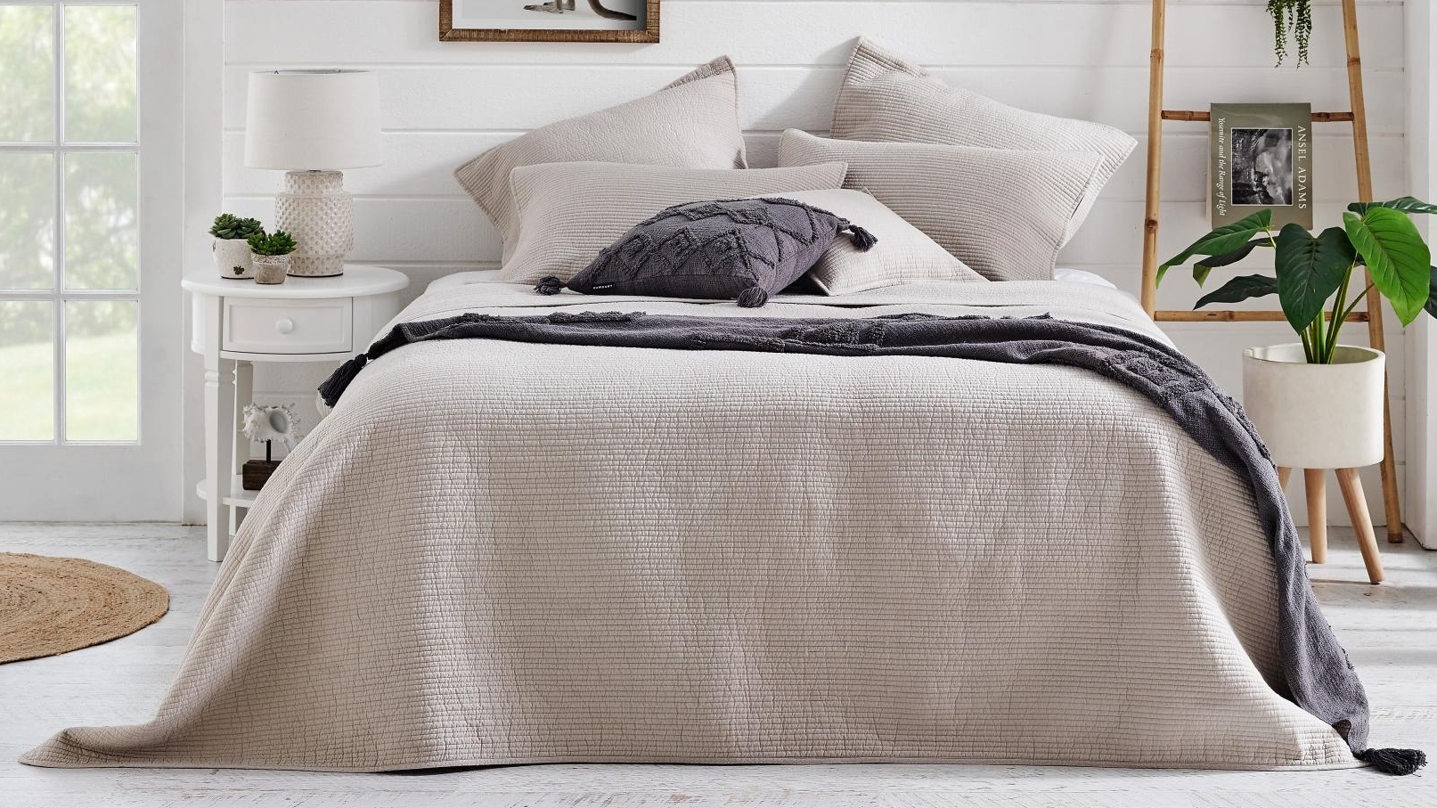 L'Avenue Jamieson Sand Coverlet Set - Queen/King