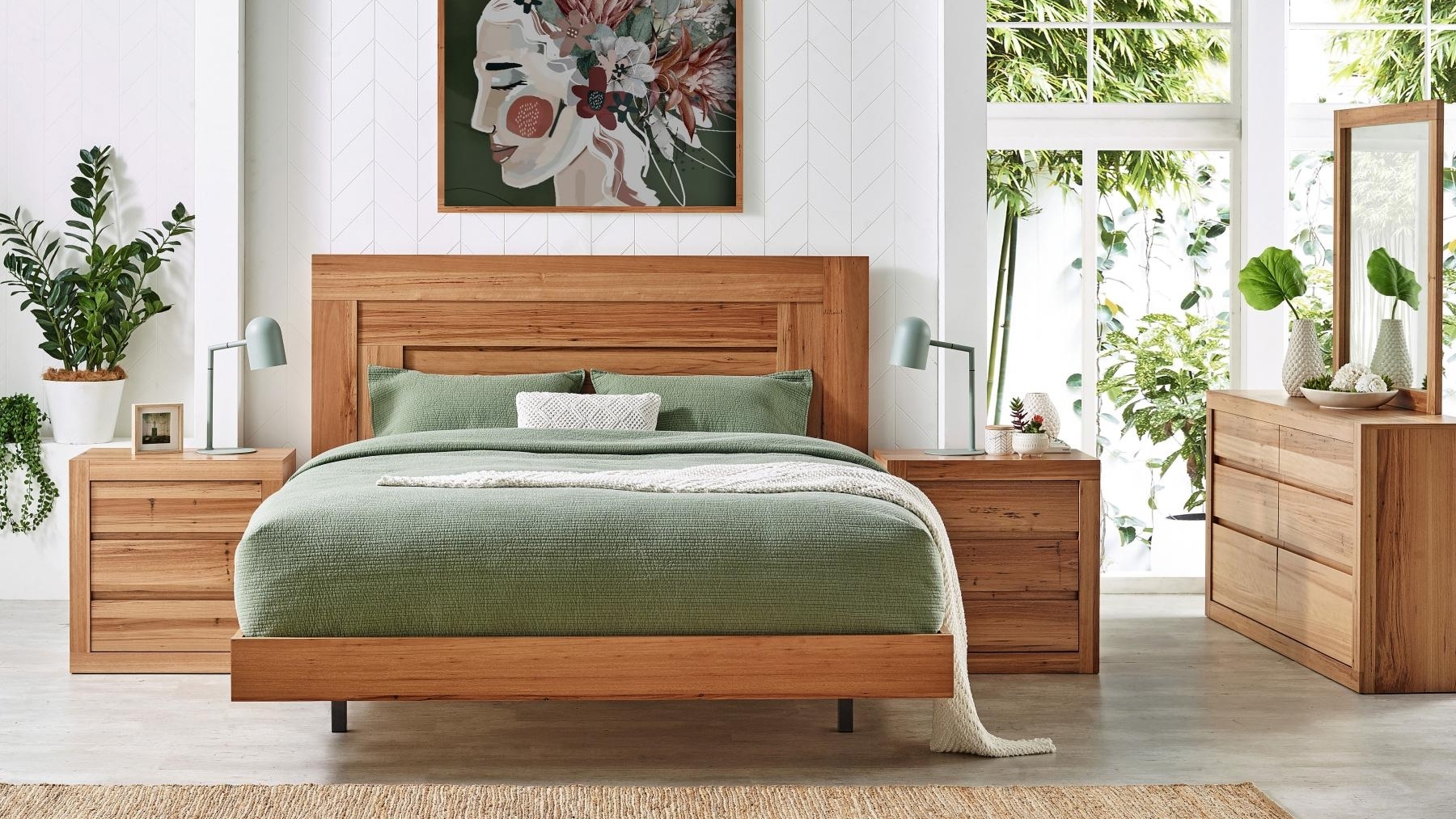 Montage Bed - Queen
