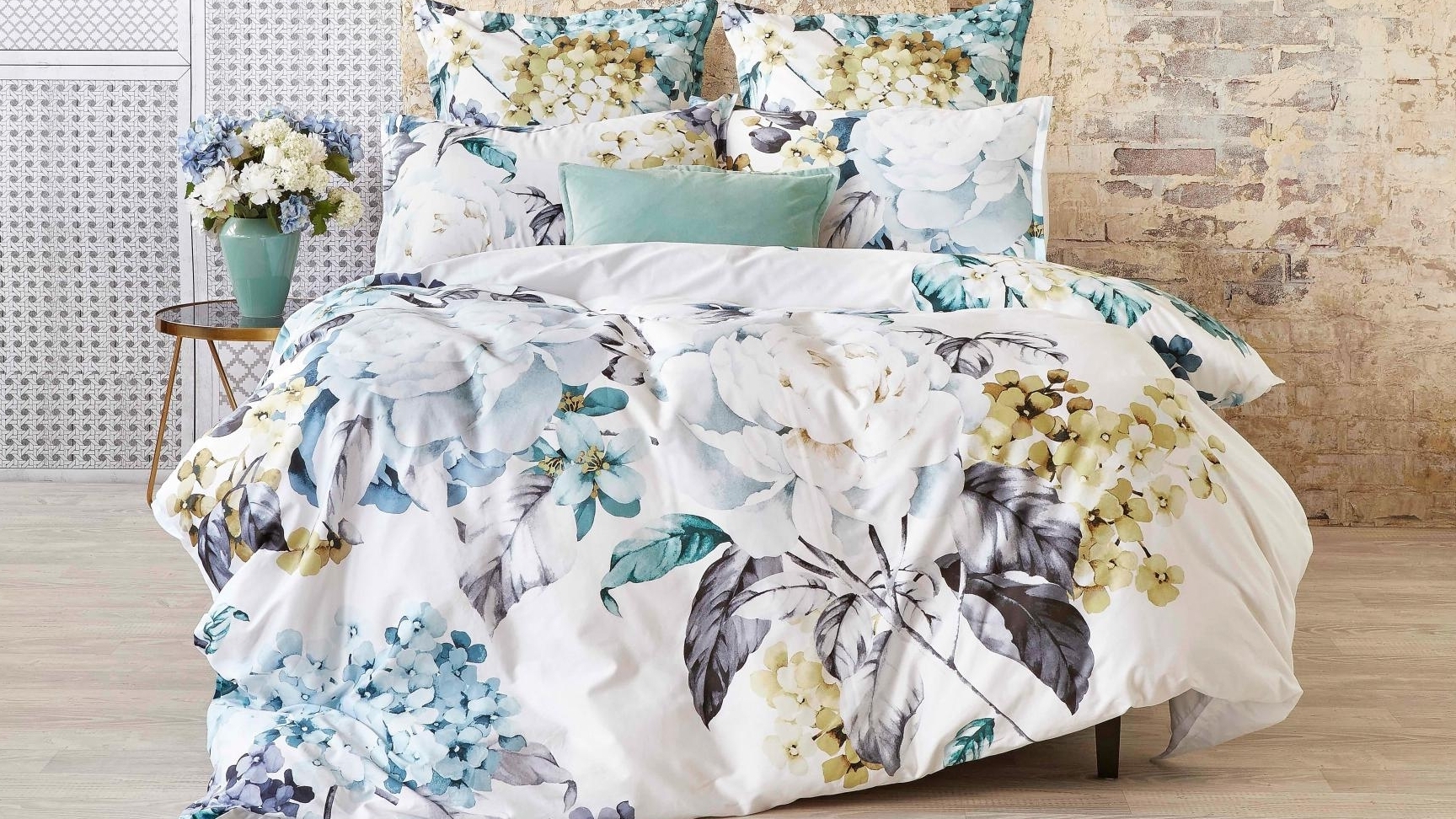 Amara Quilt Cover Set Queen Harvey Norman