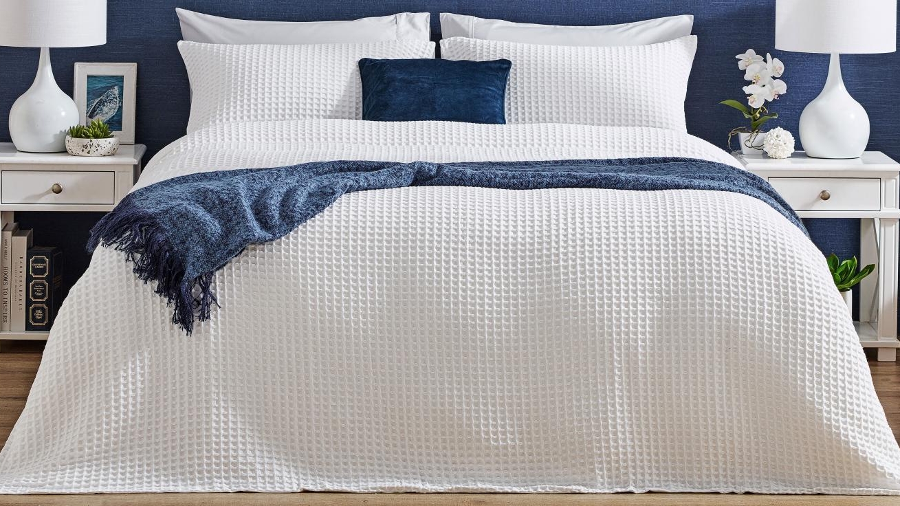 L'Avenue Easton White Quilt Cover Set