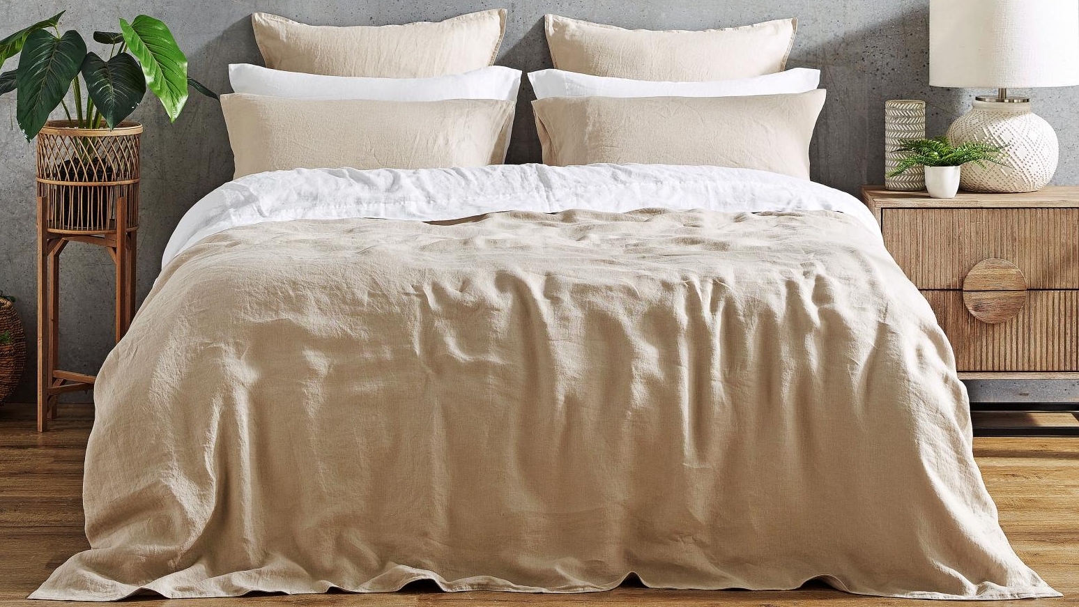 L'Avenue Pure Linen Quilt Cover Set - Queen