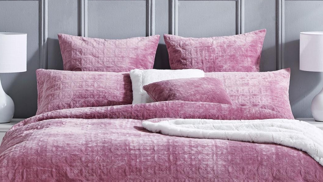 L'Avenue Hazel Mauve Cushion