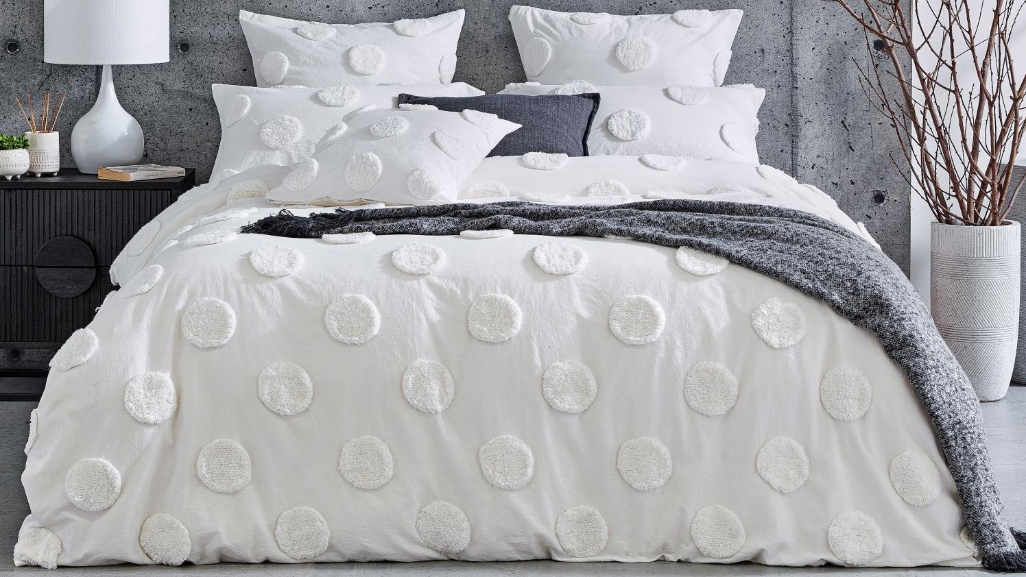 L'Avenue Harley White Quilt Cover Set