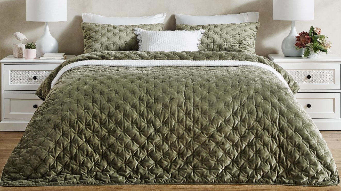 L'Avenue Arlington Velvet Olive Coverlet Set 