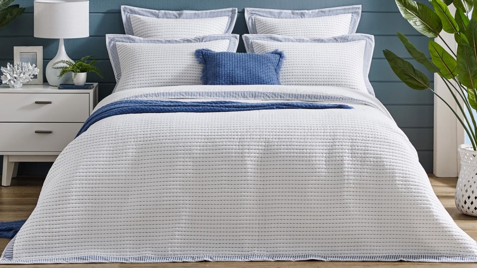 L'Avenue Marissa Coverlet Set