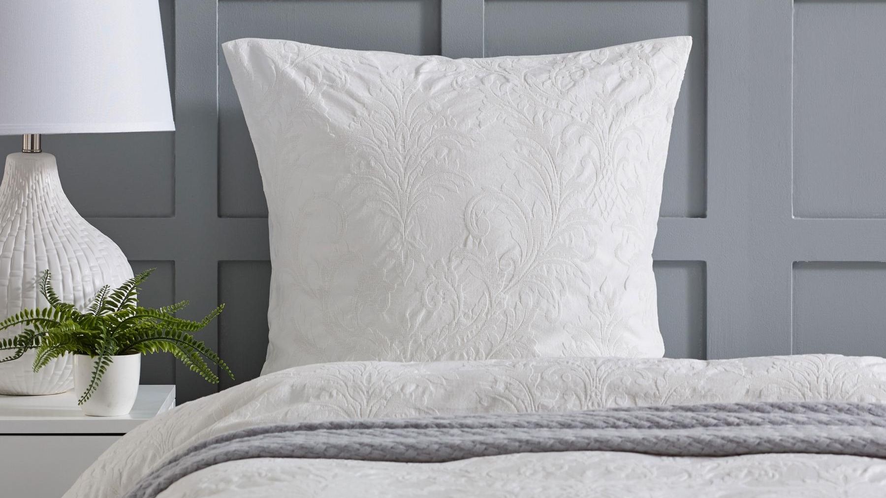 L'Avenue Luxury Henrietta White European Pillowcase