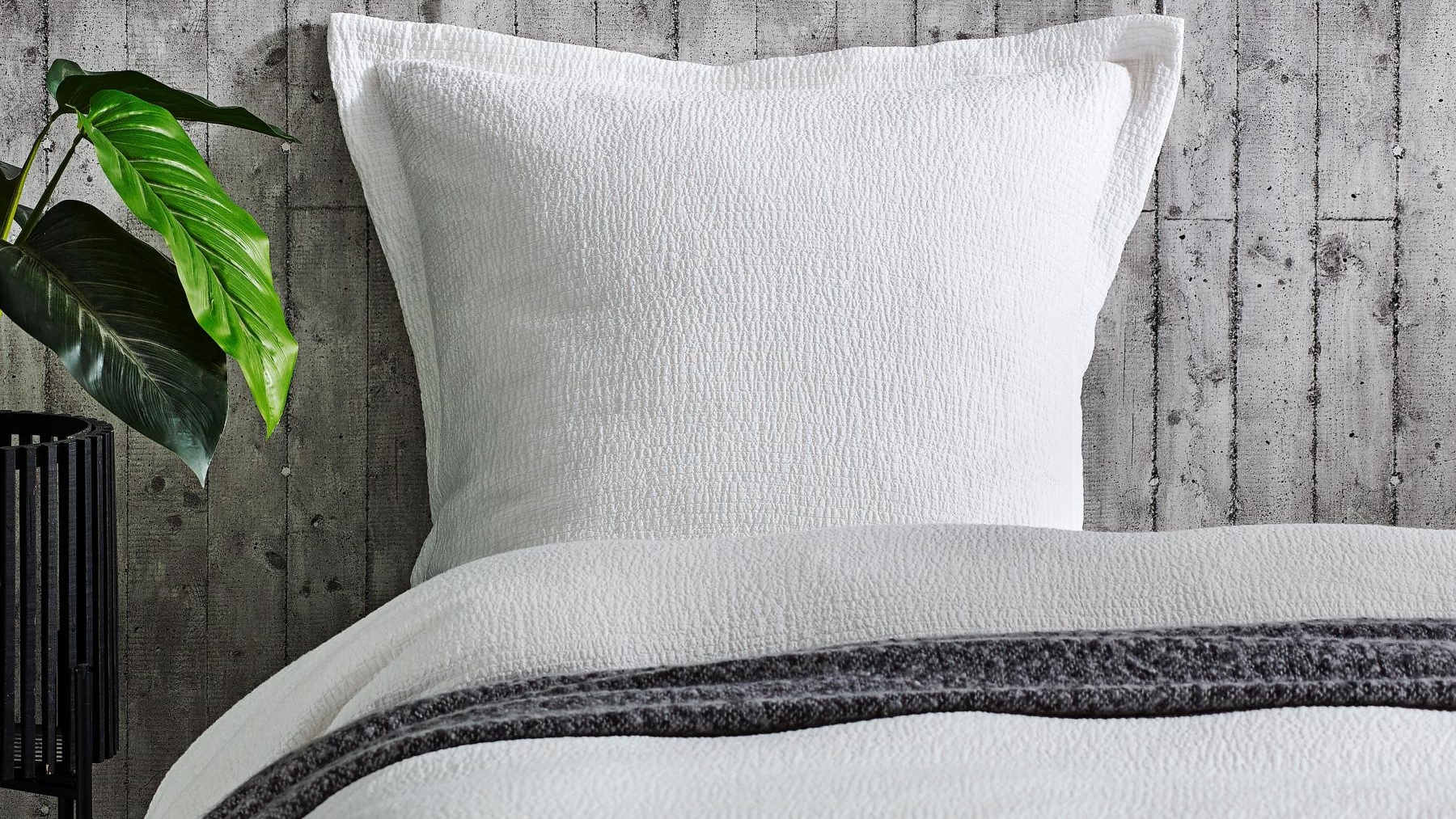 L'Avenue Memphis White European Pillowcase