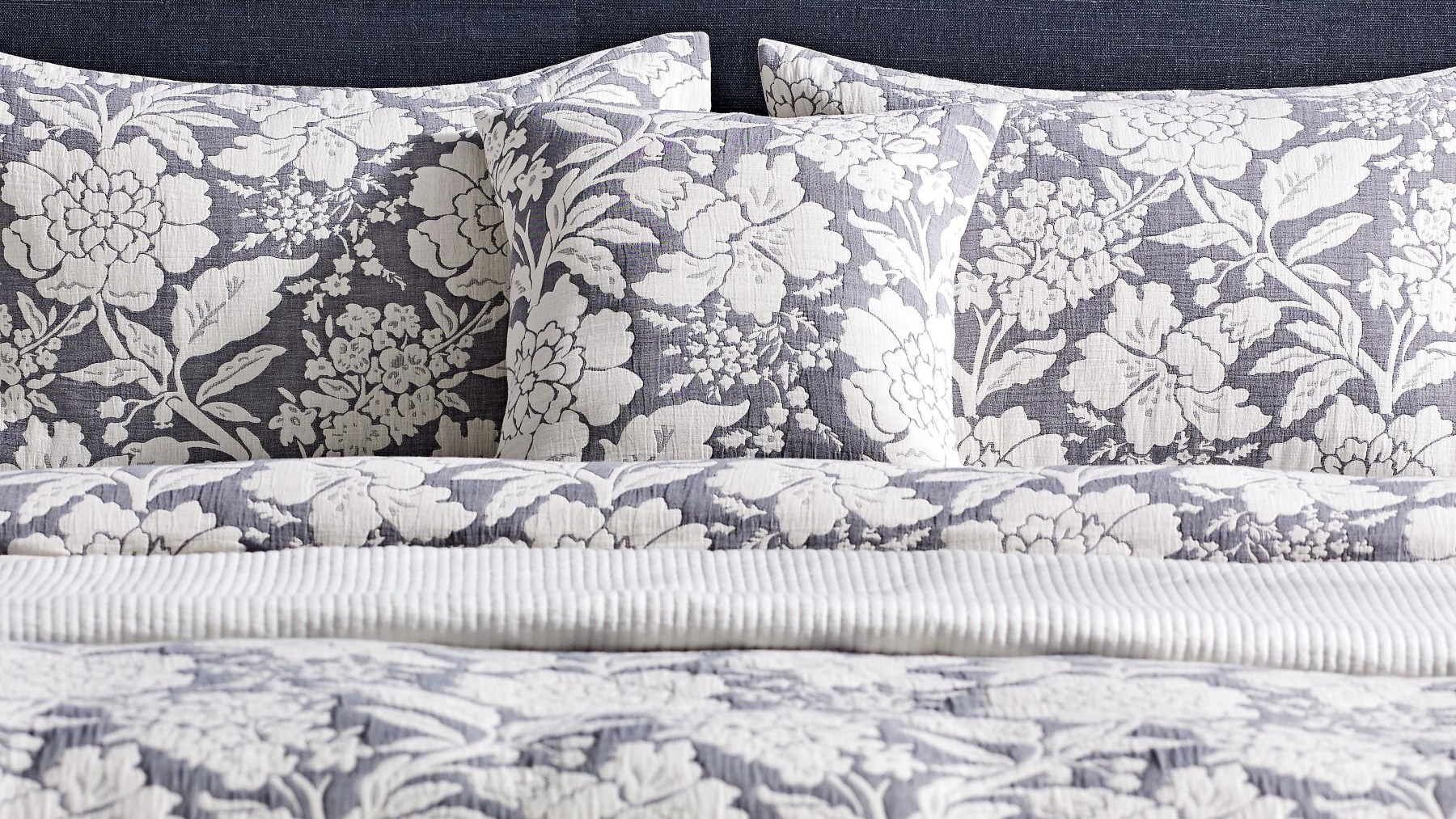 L'Avenue Luxury Delaney Cushion