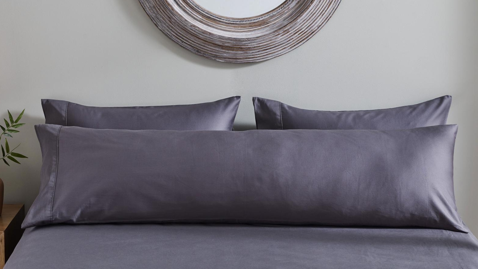 L'Avenue 300TC Cotton Charcoal Body Pillowcase