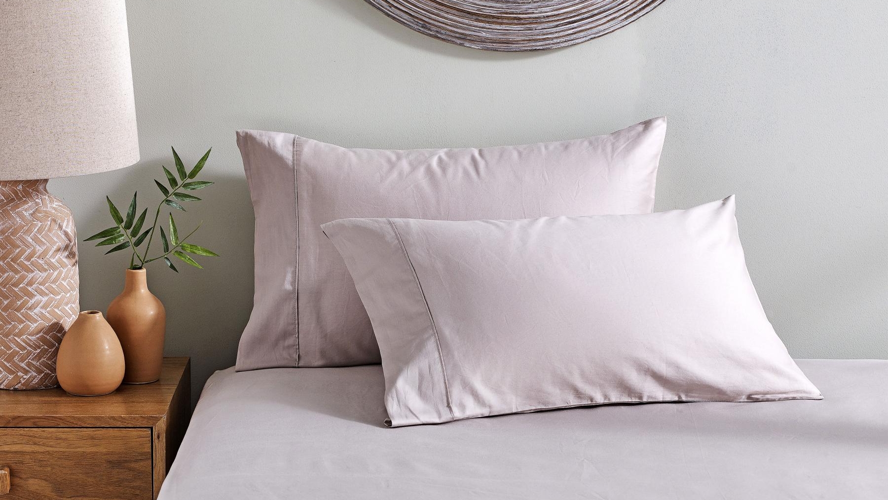 L'Avenue 300TC Stone Standard Pillowcase Set
