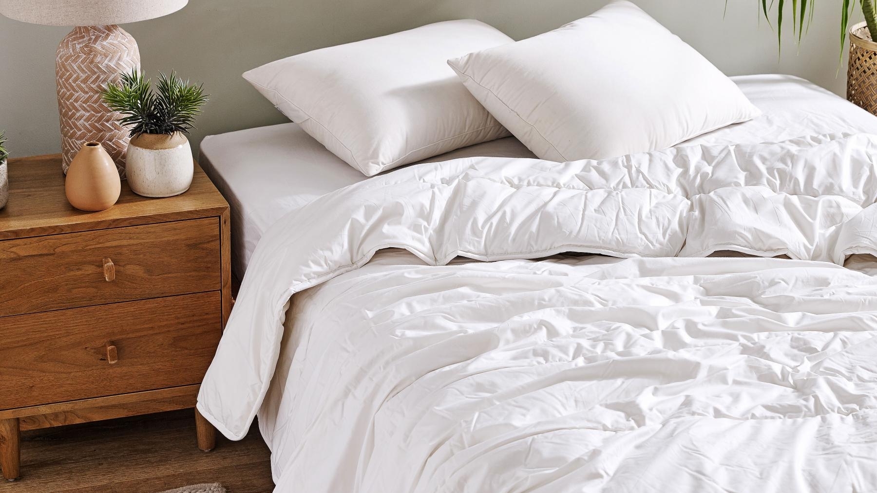 L'Avenue All Seasons 350gsm Wool Quilt - Super King | Harvey Norman