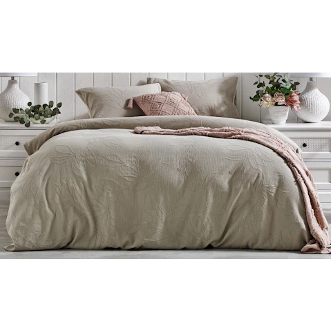 Botanic Quilt Cover Set - Queen