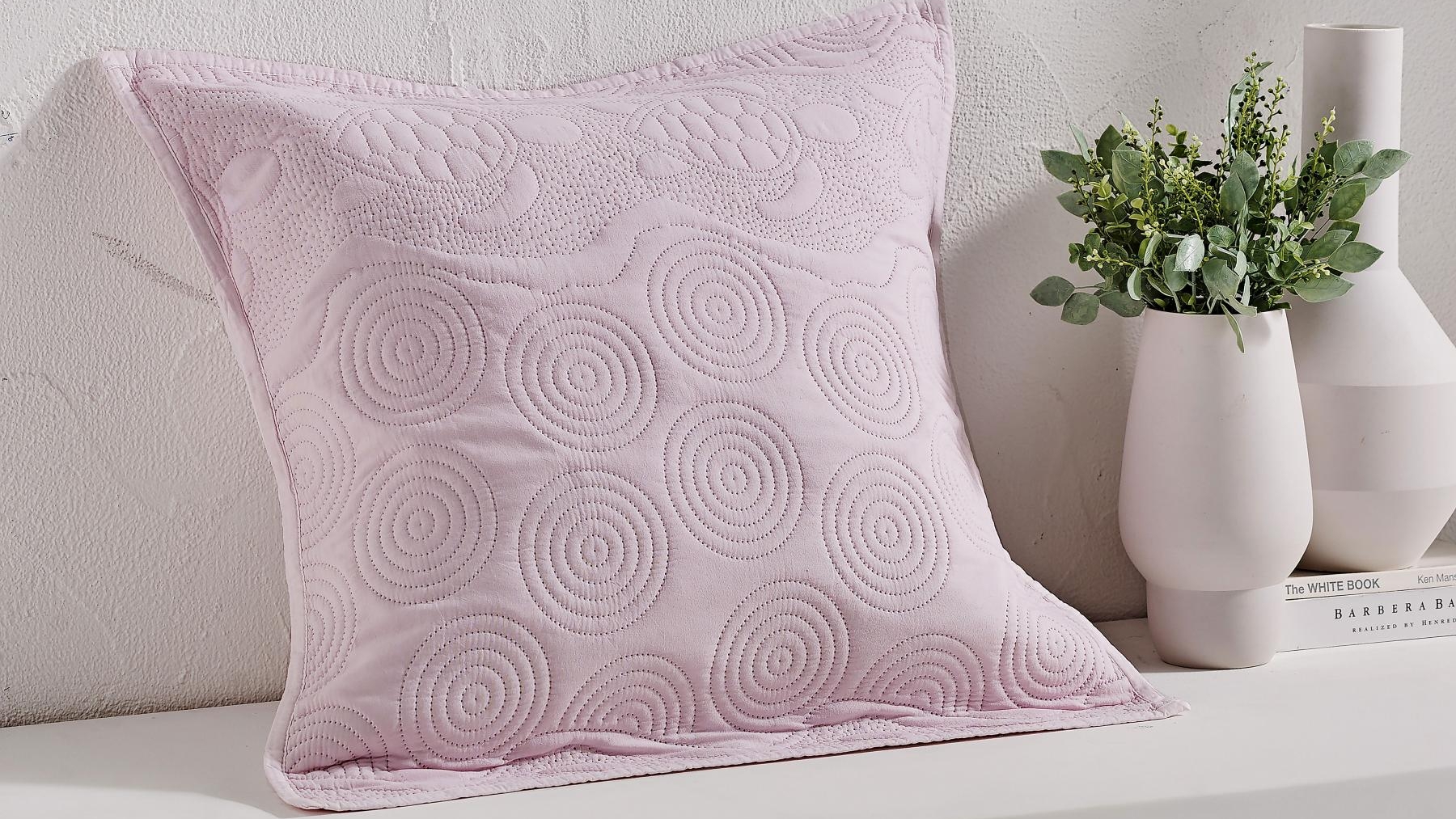Ngunandhira Turtles Pink European Pillowcase