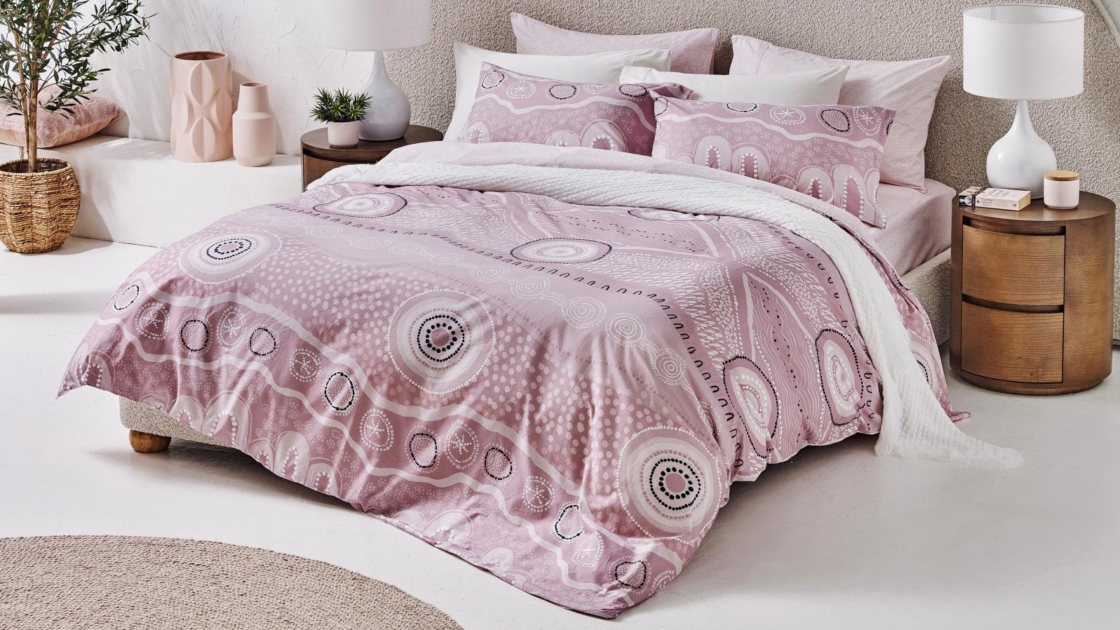 Ngunandhira New Beginnings Quilt Cover Set