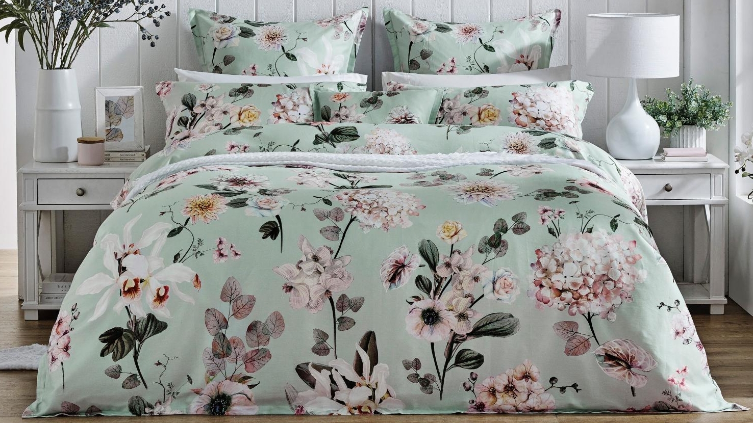 L'Avenue Charlize Sage Quilt Cover Set - Queen