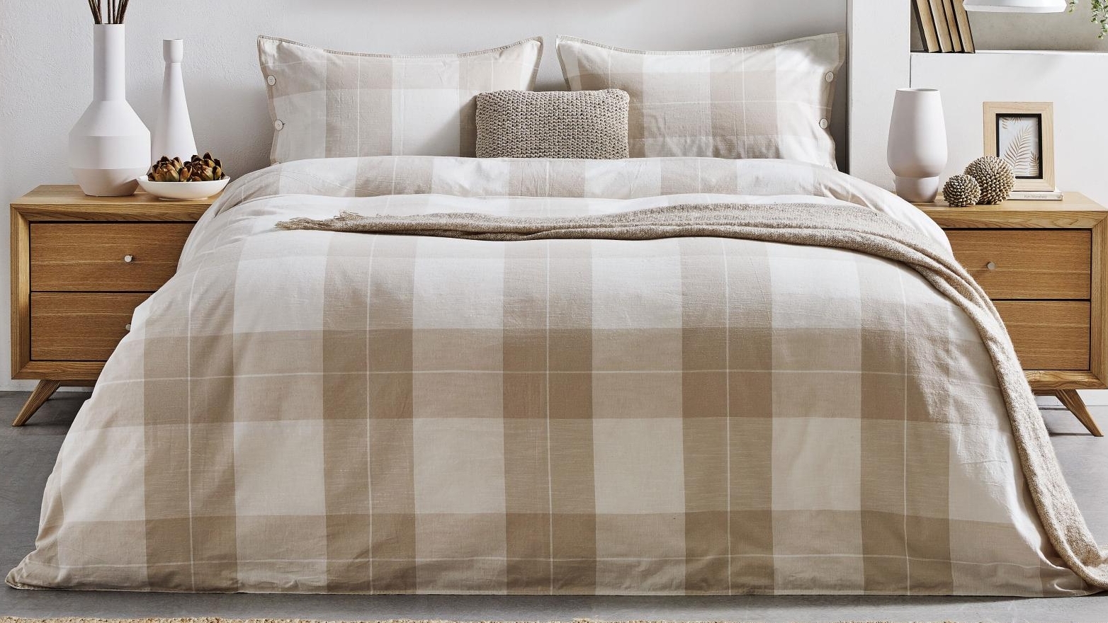 L'Avenue Dawson Stone Quilt Cover Set - Super King