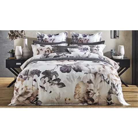 L'Avenue Lina Grey Quilt Cover Set