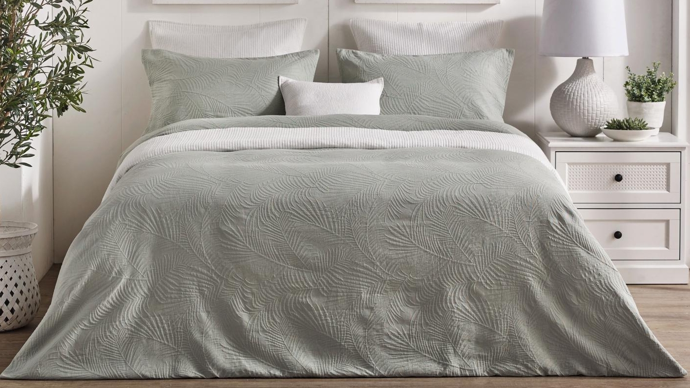 L'Avenue Elk Sage Quilt Cover Set - King
