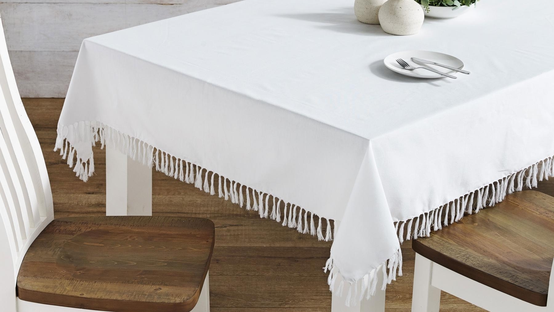 L'Avenue Fringed White Tablecloth - 160 x 300cm_x