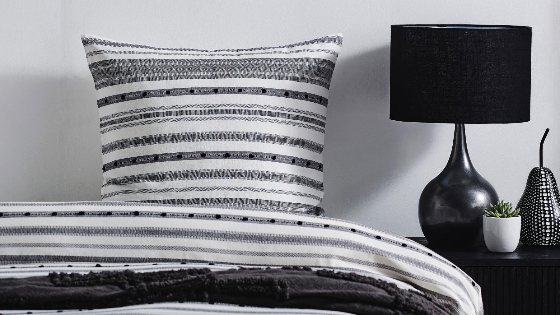 L'Avenue Erskine European Pillowcase