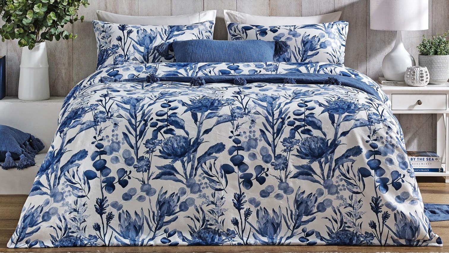 L'Avenue Wildflower Blue Quilt Cover Set - Queen