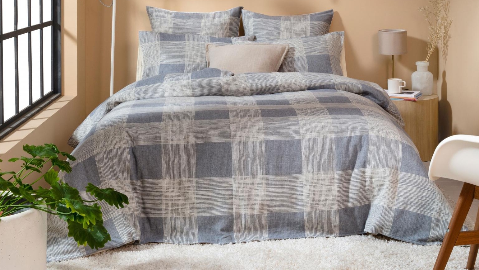 Hugo Quilt Cover Set - Super King