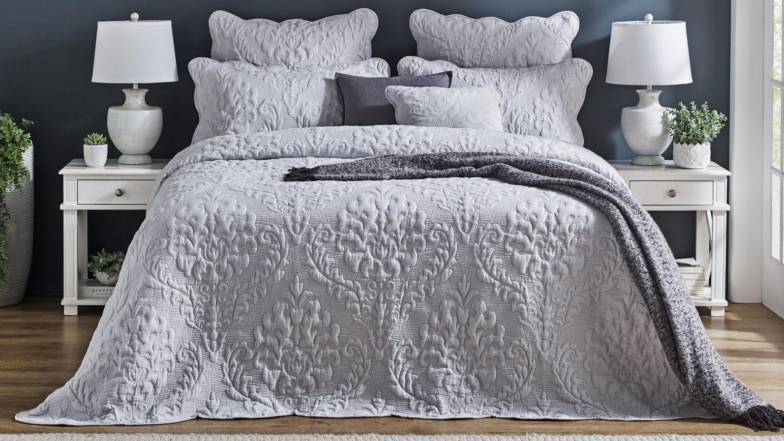 L'Avenue Chelsea Silver Coverlet Set - Double/Queen