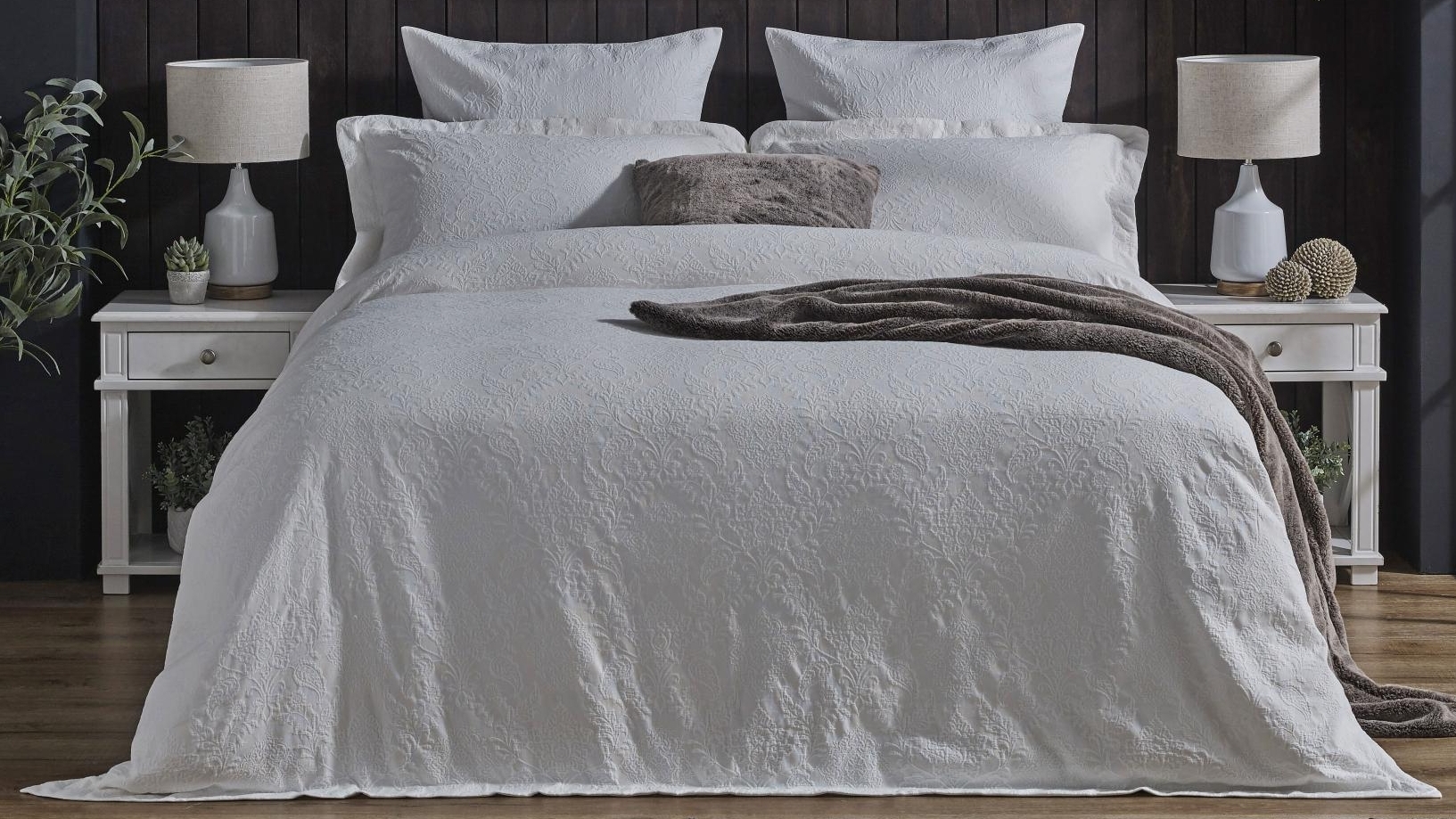 L'Avenue Sofia Quilt Cover Set - King