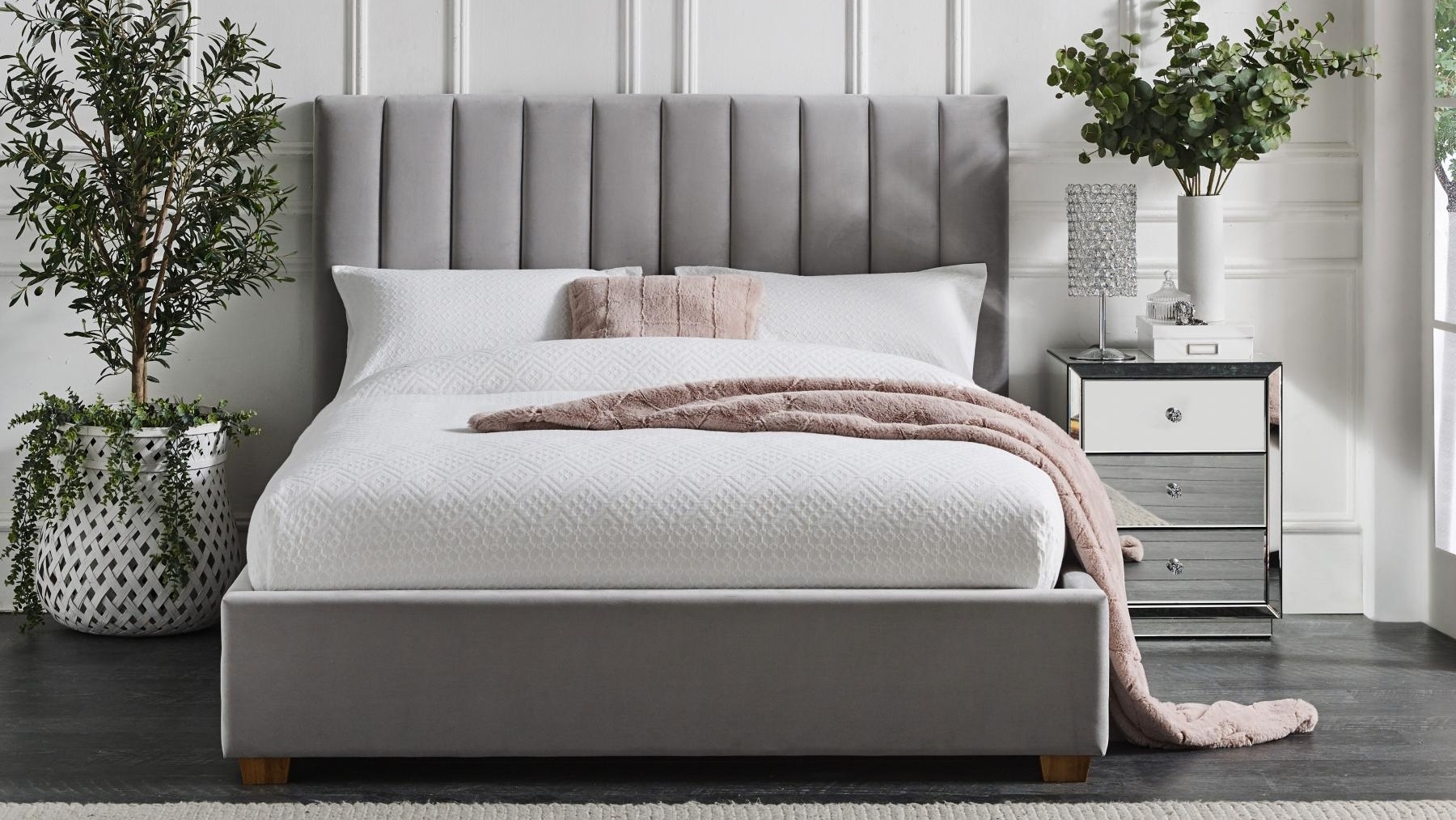 Garnet Bed 