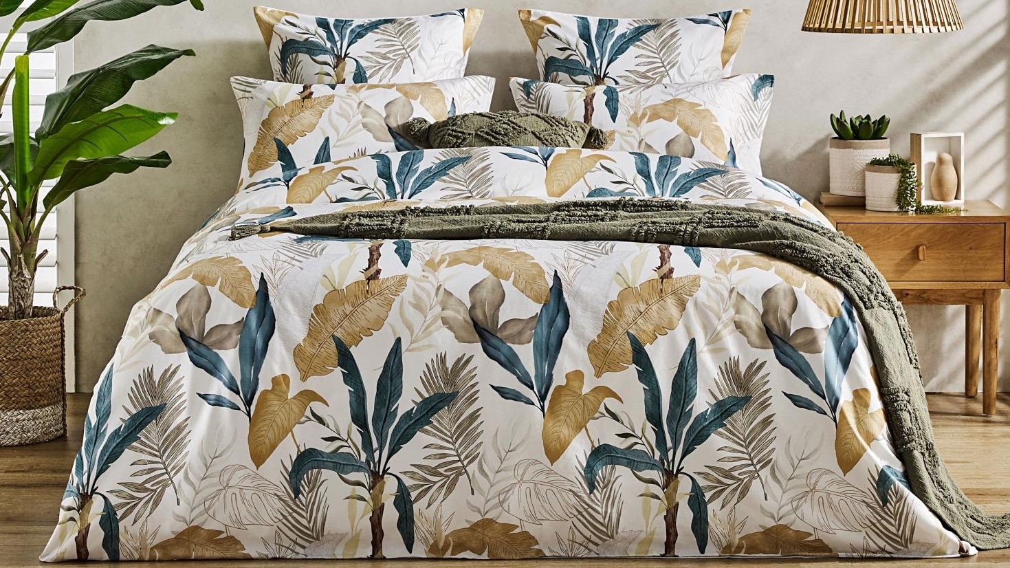 L'Avenue Sunset Tropic Quilt Cover Set - Super King
