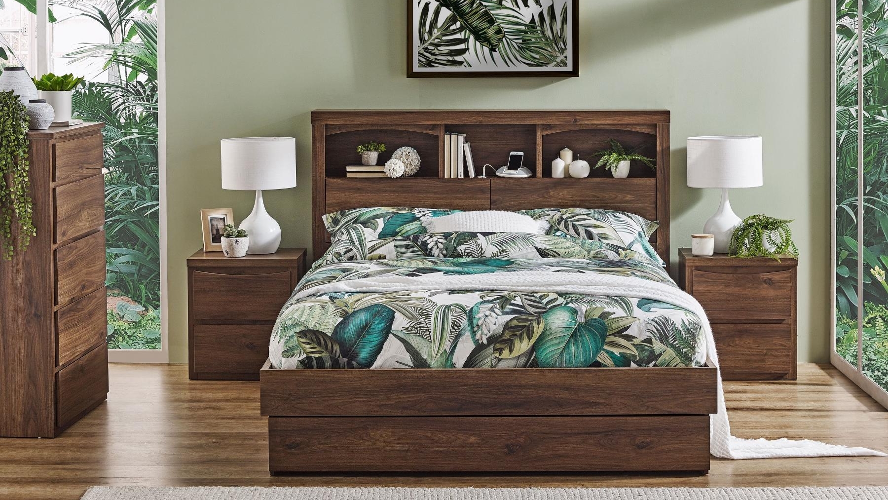 Pianca 3-Drawer Rustic Walnut Bed - King