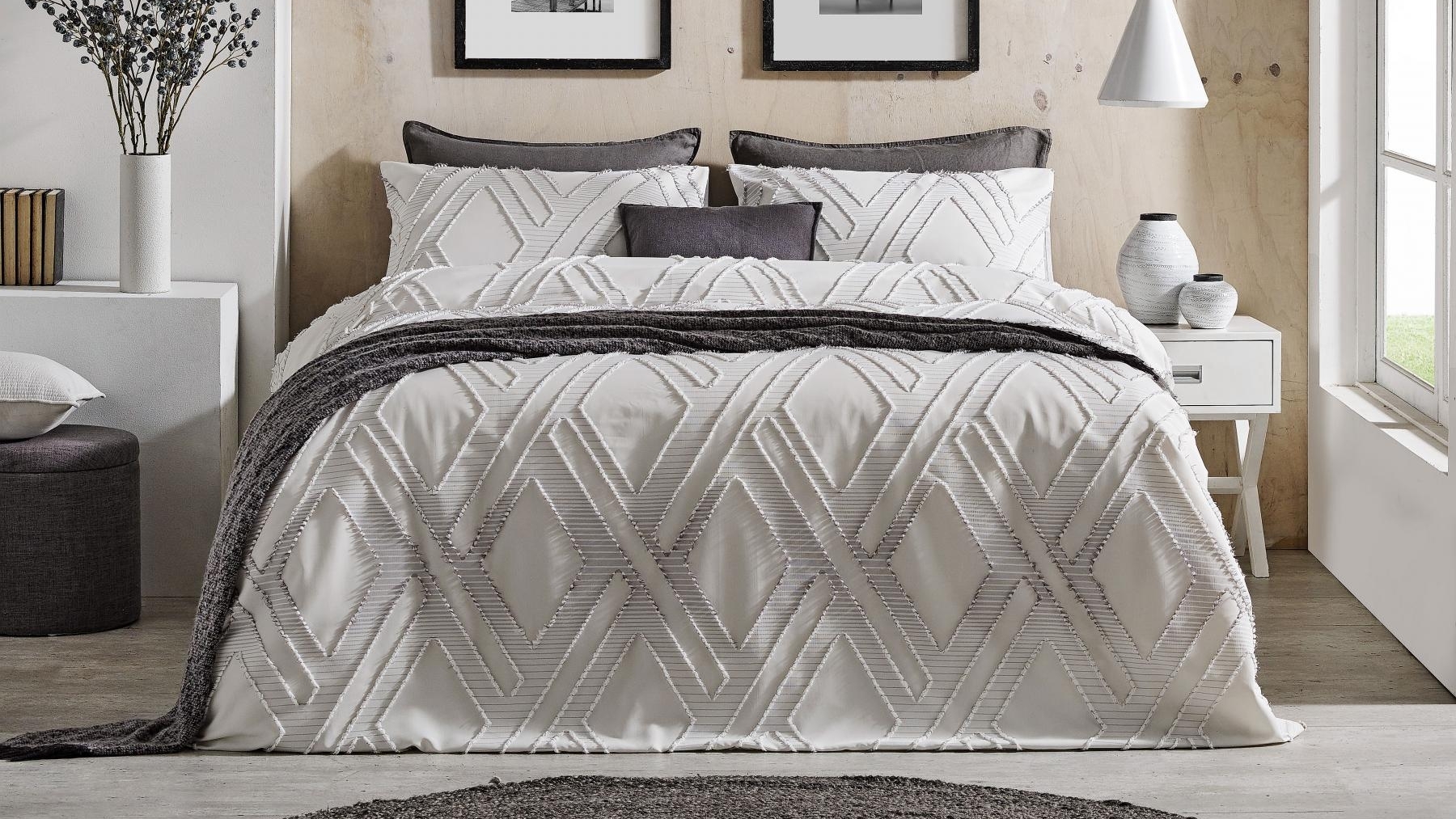 L'Avenue Haven Quilt Cover Set - Super King