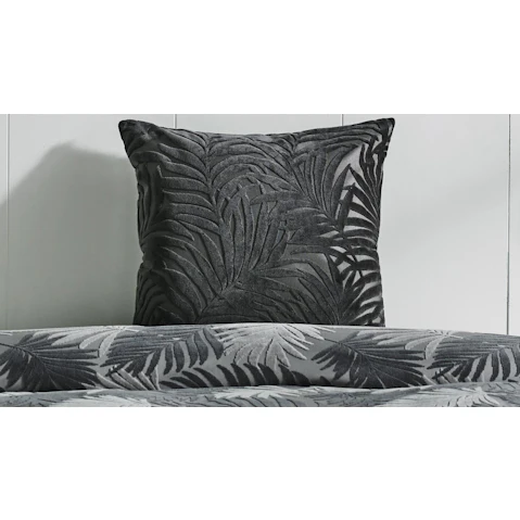 L'Avenue Jardin Square Cushion