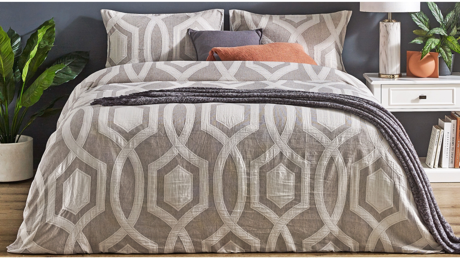 L'Avenue Lorenzo Quilt Cover Set - Queen