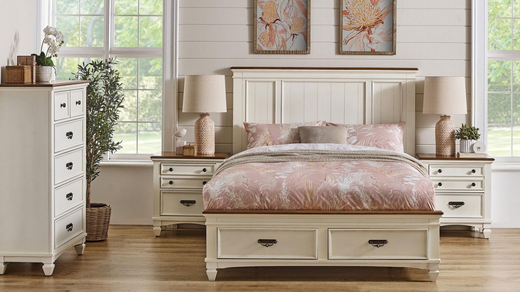 Farmhouse 2-Drawer Bed - Queen