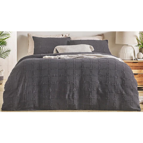 L'Avenue Rezzo Black Quilt Cover Set
